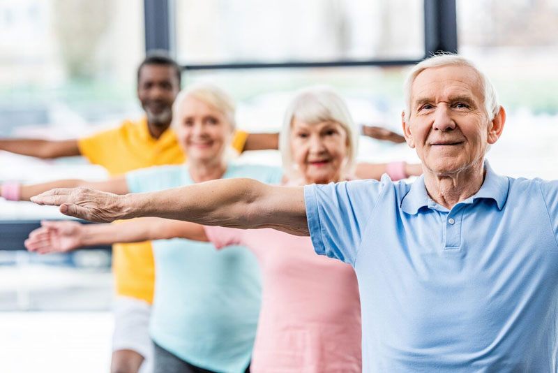 چند دقیقه برای ورزش کردن سالمند مناسب است؟