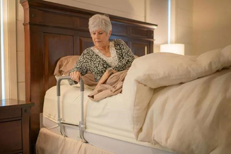 رعایت ایمنی خواب برای سالمندان