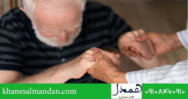 علائم بیماری پارکینسون در سالمندان